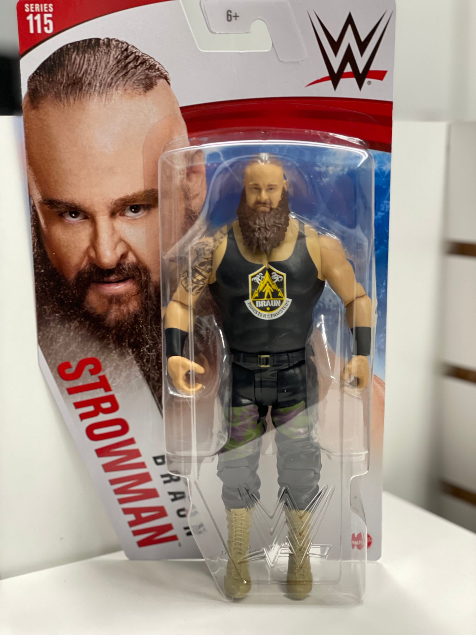 Braun strowman store figure